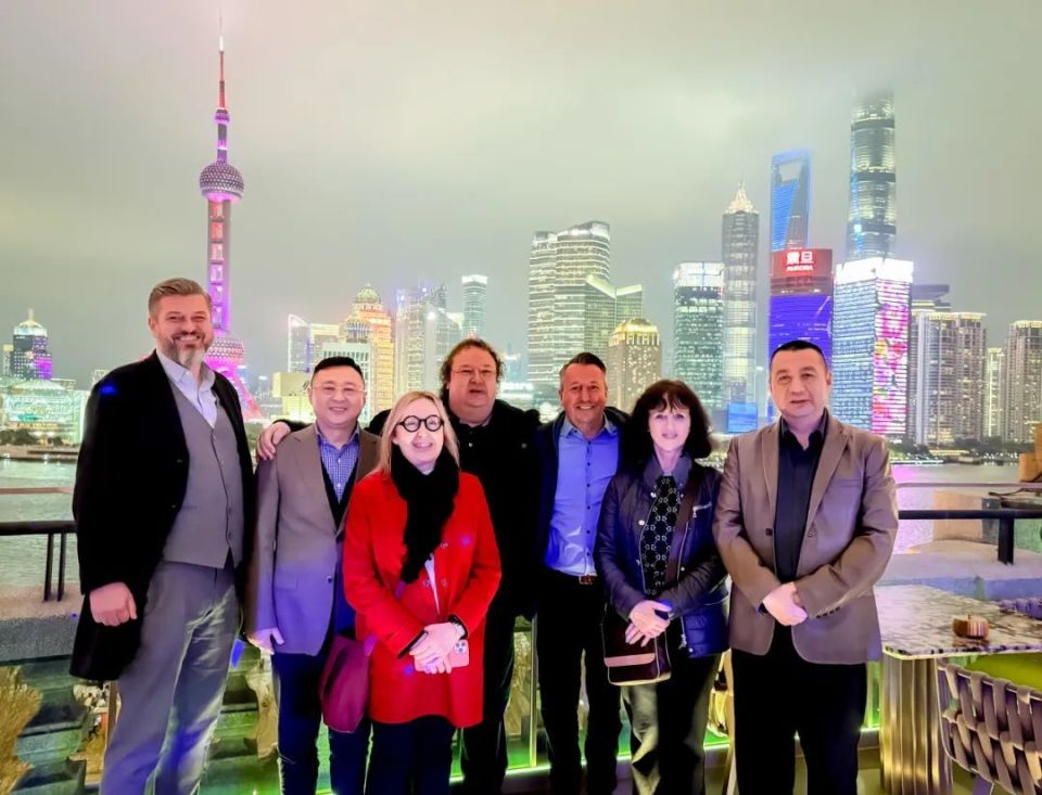 BWT 德國公司總經理 Monique Bissen 博士一行人到訪倍世中國